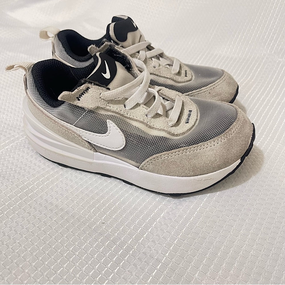 Nike Kids Gray and White Nike Air Max Sneakers